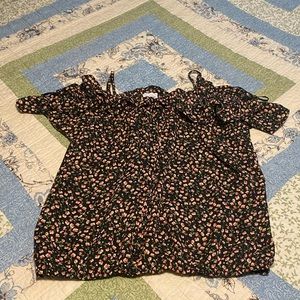 Sienna Sky Cold shoulder shirt Size-L